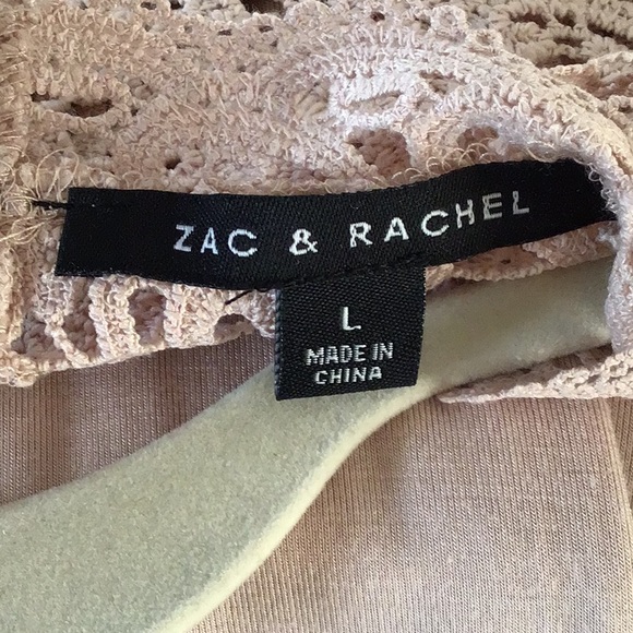 VICTORIAN lace ballet pink blouse with crochet lace details, never worn, Size L - Picture 8 of 10